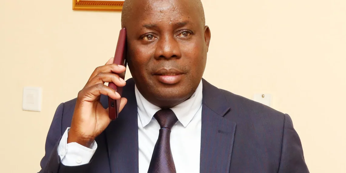 HH HAS EARS, READY TO LISTEN – Hamasaka